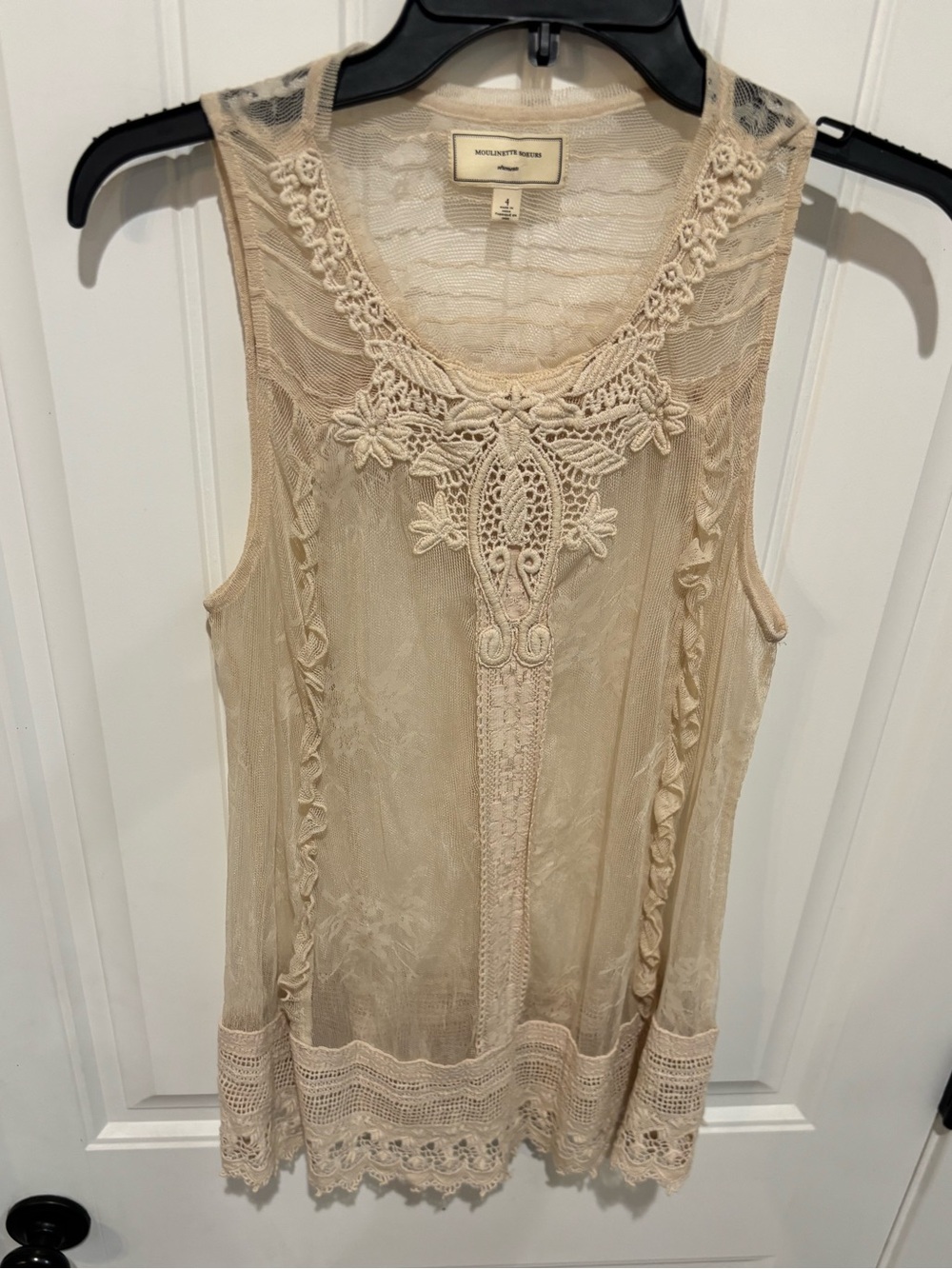 Moulinette Soeurs size 4 tan lace crochet top